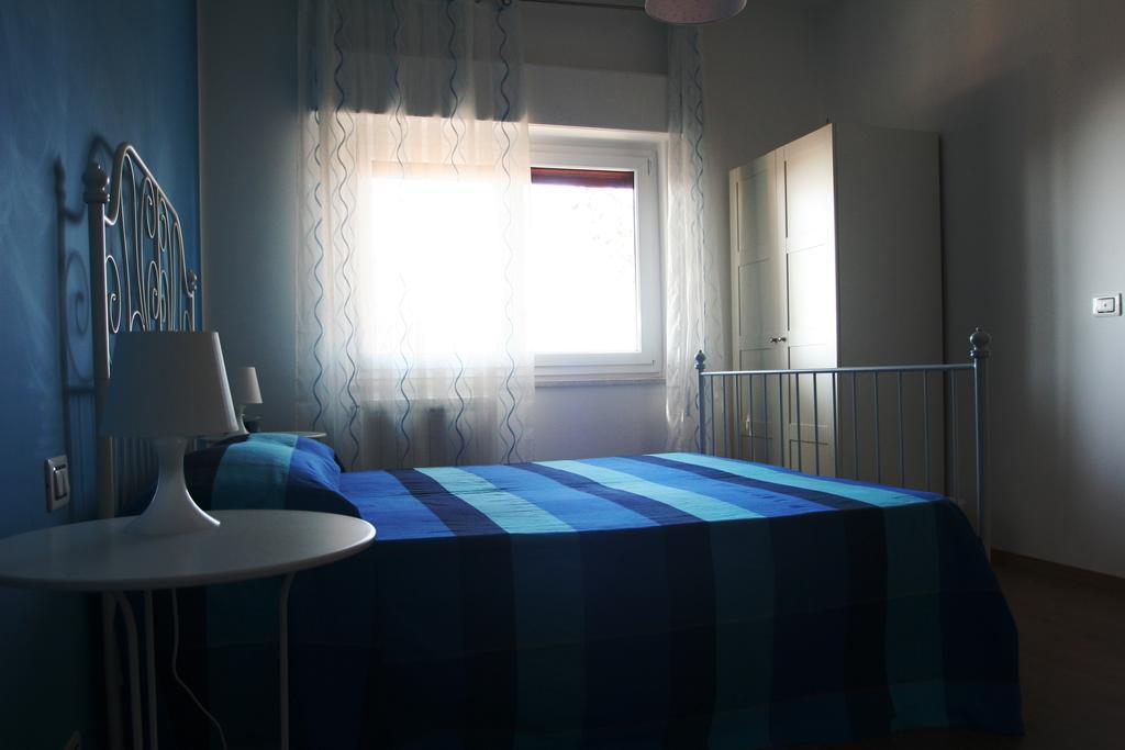 Bed and Breakfast Il Giardino Di Leoca Nicolosi Habitación foto